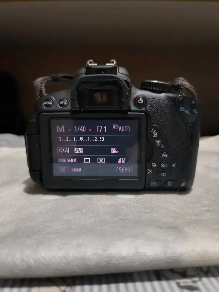LCD Kamera Canon 650d/700D