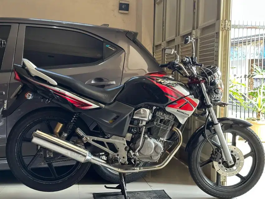 Honda tiger lama