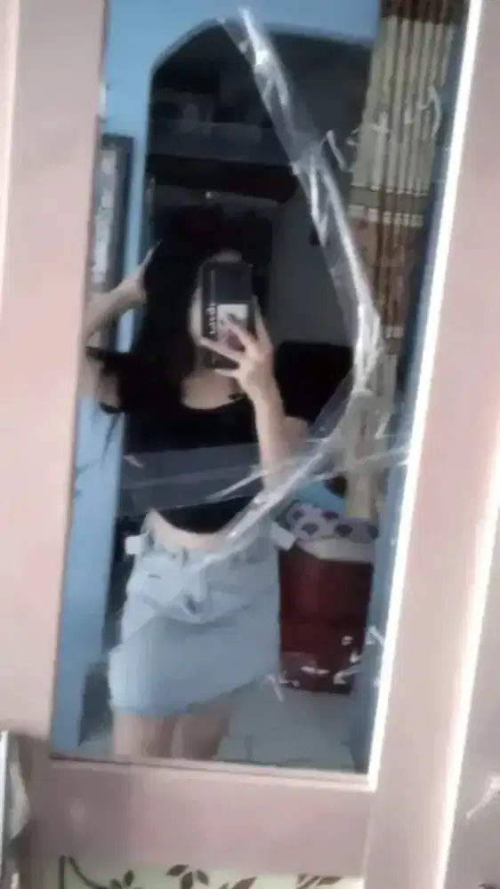 Dibutuhkan cewek yang mau kerja (usia max 25)