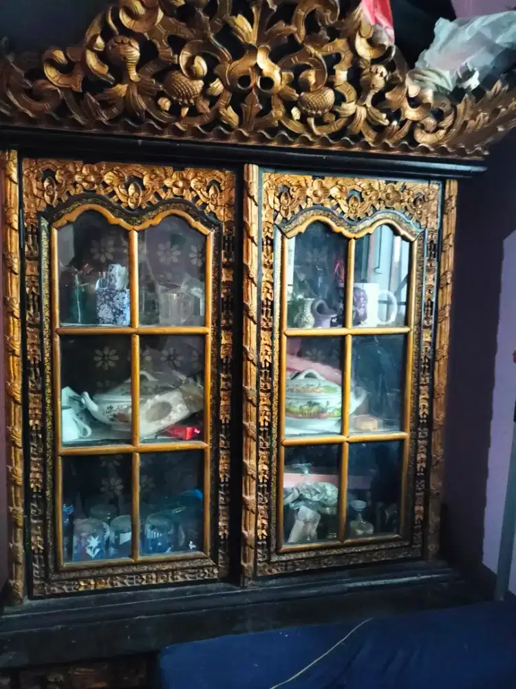 Lemari Rek khas Palembang, antik, bahan kayu jati tua, kondisi bagus