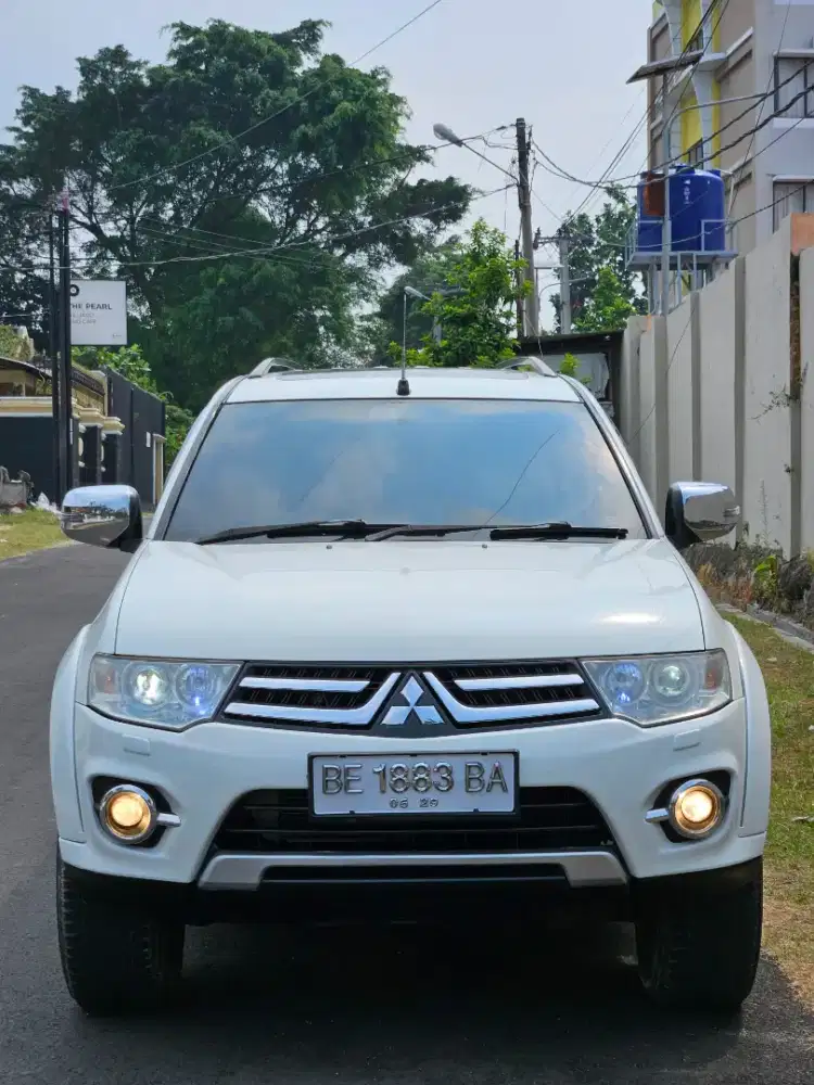 Mitsubsihi pajero Sport 2014 dakar 4x2 diesel metik full istimewa