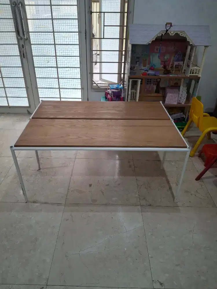 Meja Display 140 cm x 100 cm x 60 cm