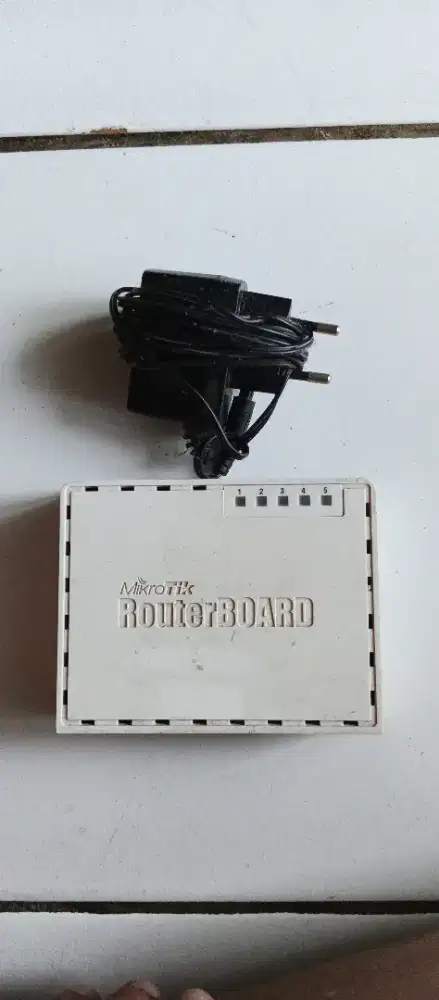 MIKROTIK RB750 Bekas, Normal, Siap pakai