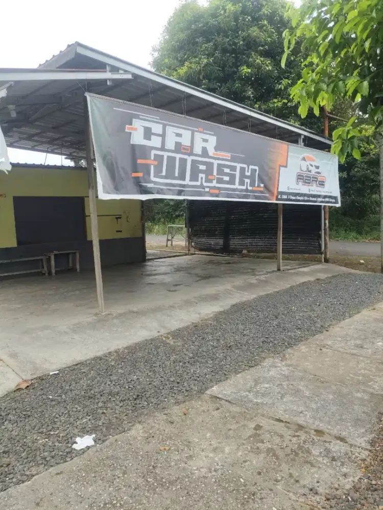 Operator Cuci Mobil dan Motor