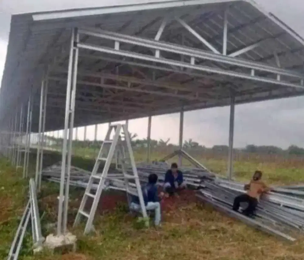 Baja ringan dan plafon PVC terpasang murah