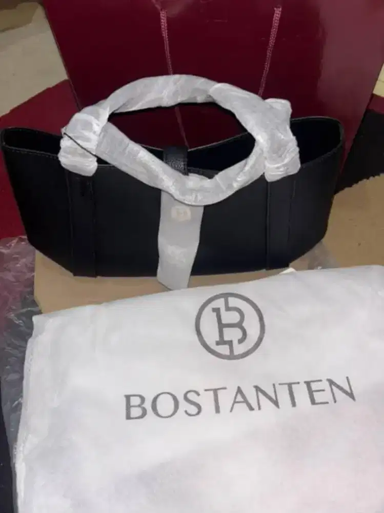 Di jual tas merk bostanten