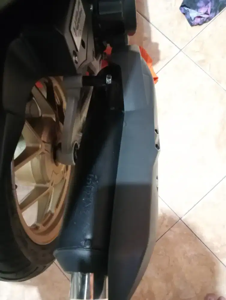 Dijual knalpot Vario arm new
