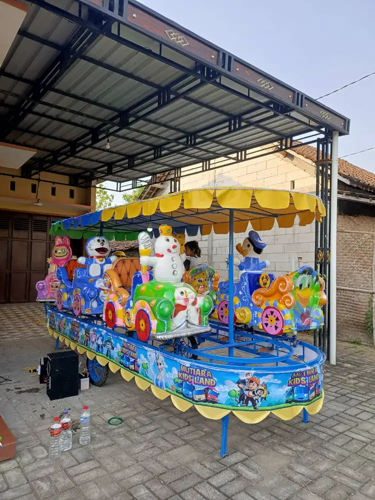 odong kereta panggung gerbong fiber kartun mixue