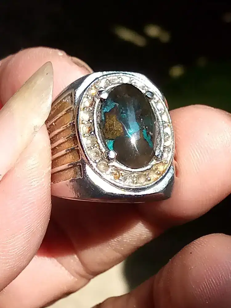 Batu bacan Doko kembang pecah biru  uk15x11x5 ring uk 8