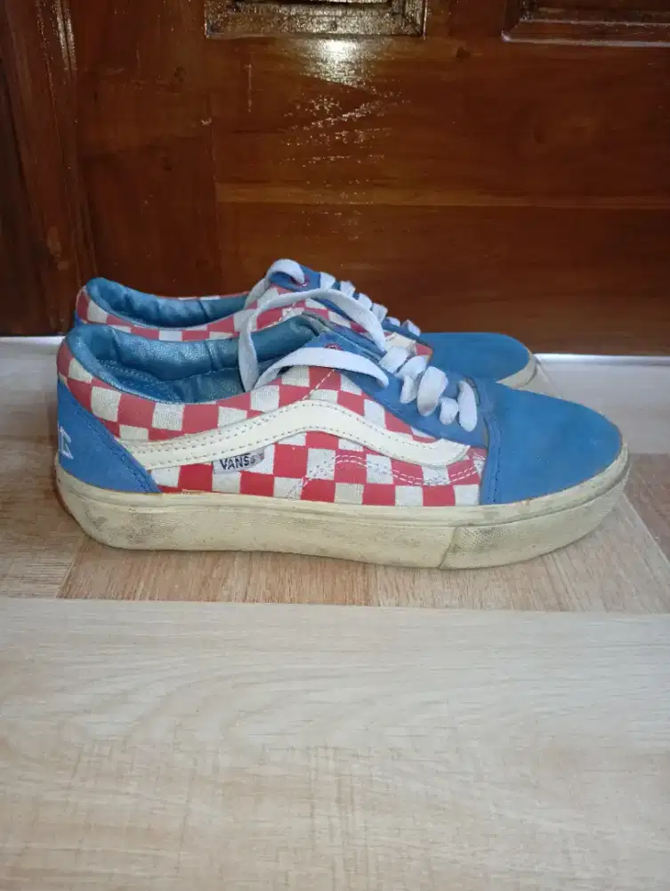 sepatu vans (golf wang)