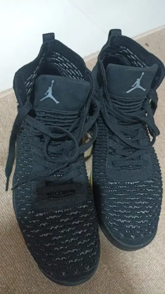 Jordan black size 44 no box