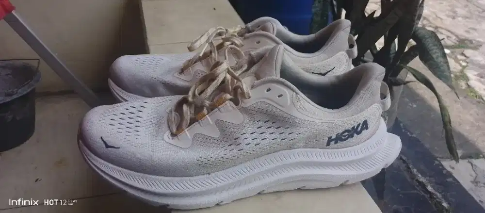 Sepatu hoka kawana sise 12d us no 46