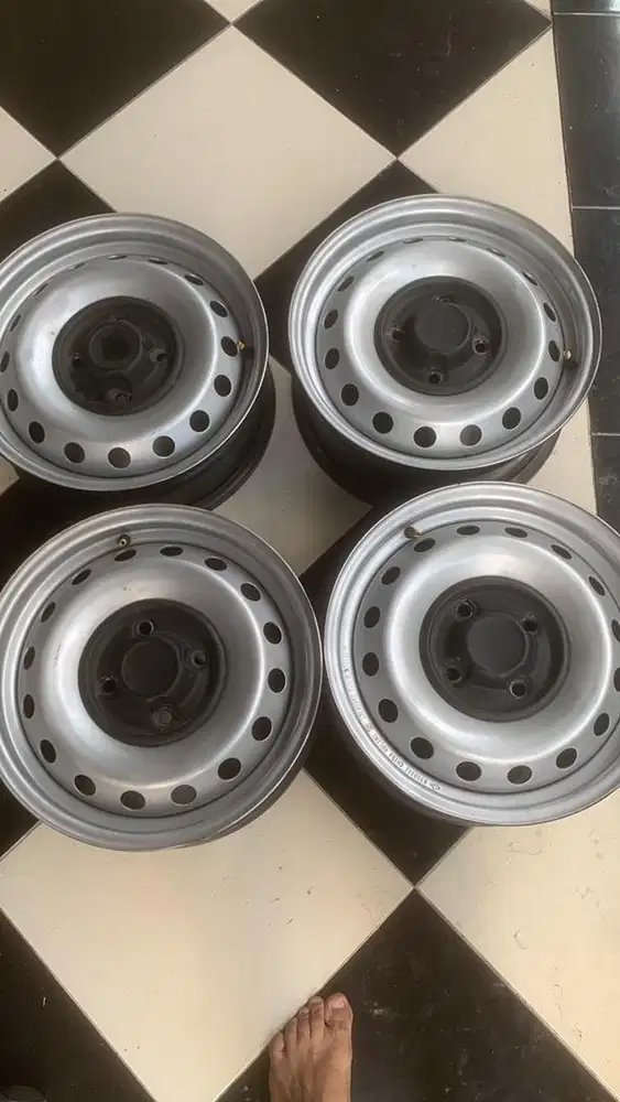 Velg kaleng 15 oemlook pcd 4x114 avanza wuling kijang livina evalia
