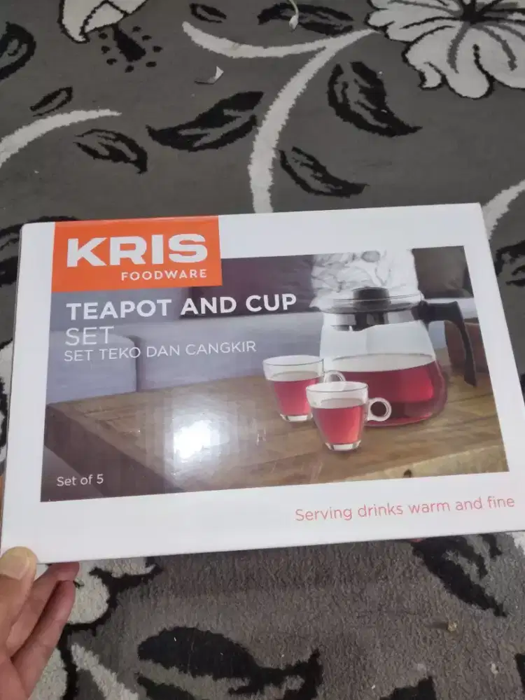 Set teko dan cangkir
