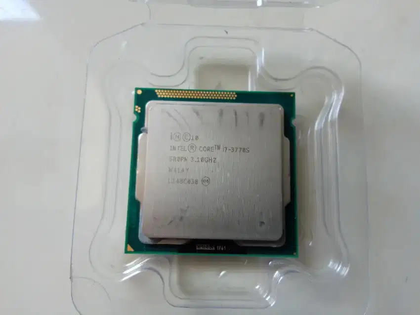 Processor Intel core i7 3770 tray tanpa fan + Bonus Ram DDR3 12GB