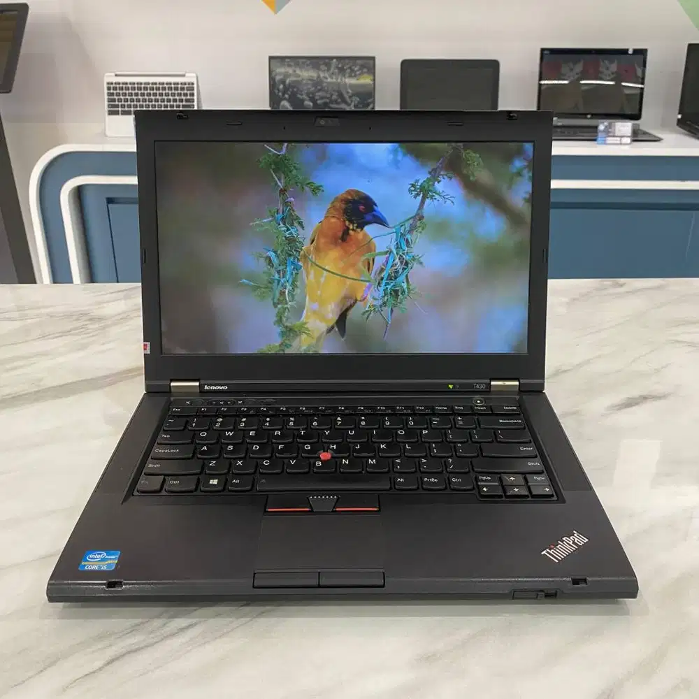 [L32] Laptop Editing i5 8GB 256GB Siap Pakai Garansi