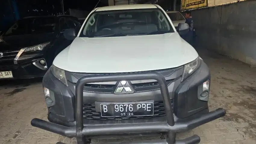 triton hdx 4x4  2021