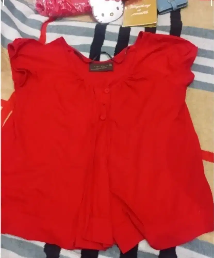 Atasan merah /Red Blouse ZR