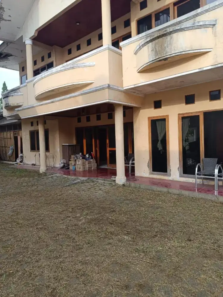 RUMAH DENGAN LINGKUNGAN ASRI UDARA SEJUK GRAHA PUSPA LEMBANG BANDUNG