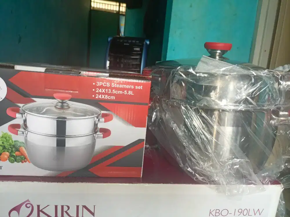 Panci Kukus stanlis kecil merk Medeenalux.