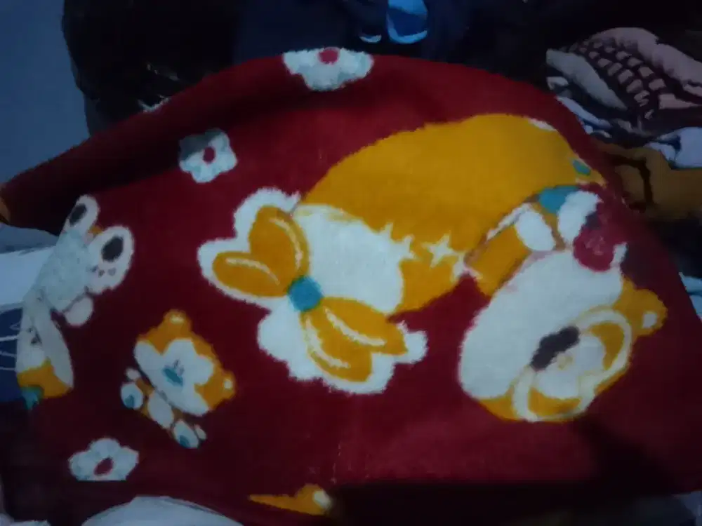 Selimut bayi tebal