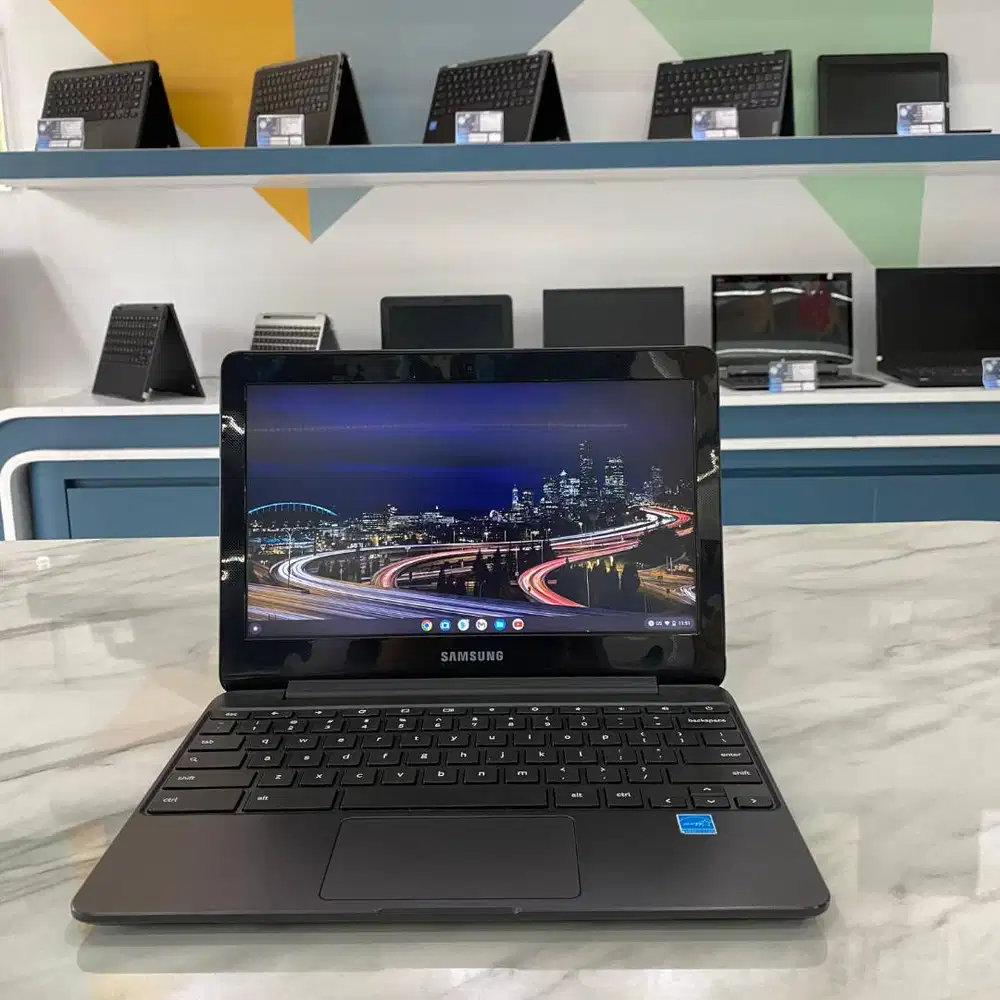 [S02] Laptop Gaming Playstore 4GB SSD 12inch Siap Pakai