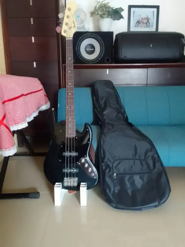 Dijual Bass guitar Muraaahh...