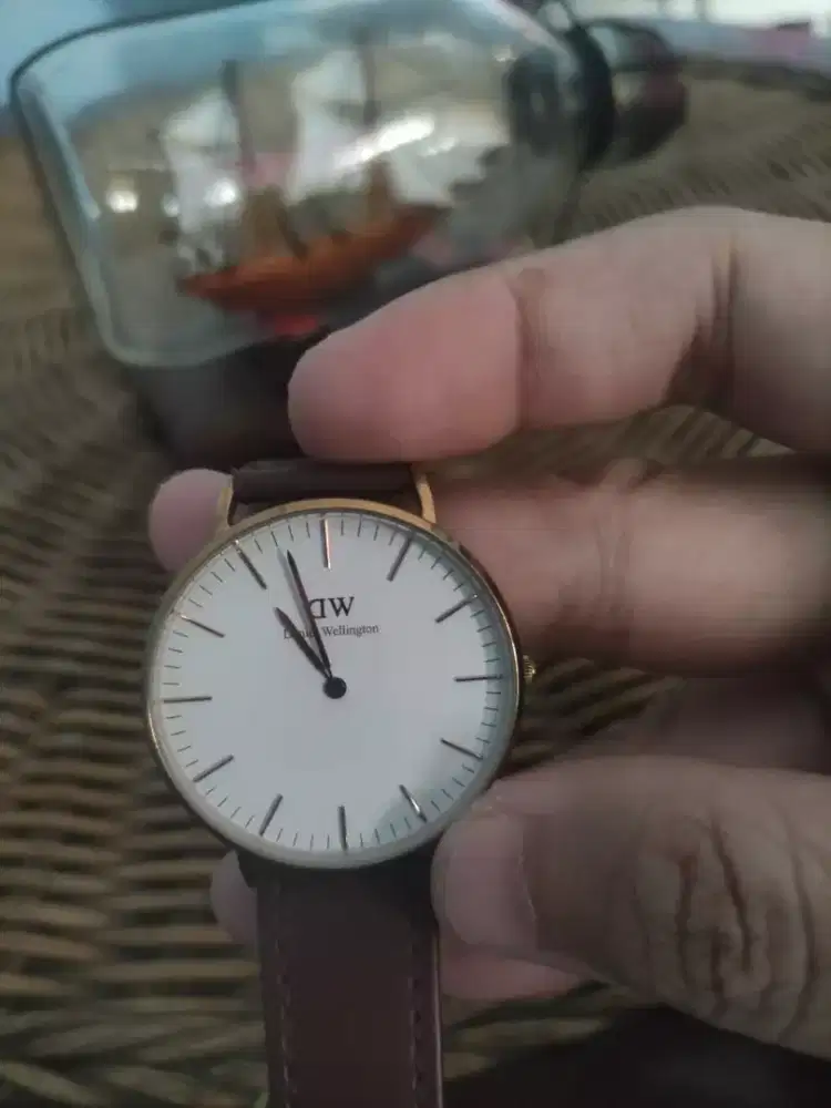 Jam tangan merek DANIEL WLLINGTON cowok atau cewek