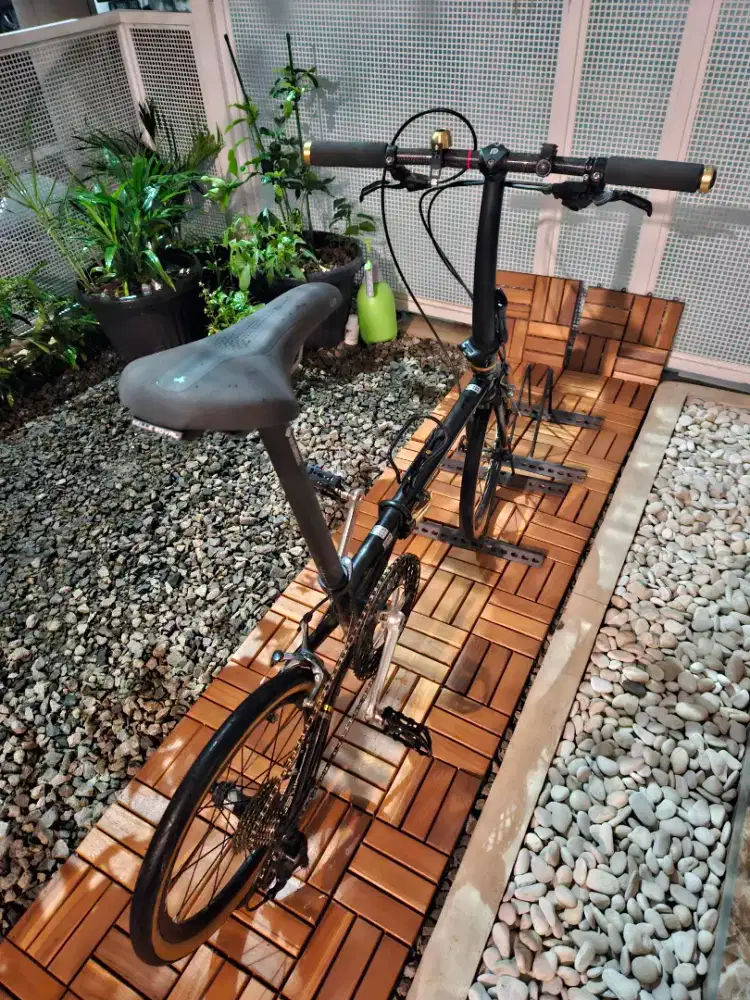 Fnhon Gust 16 (Sepeda Lipat)