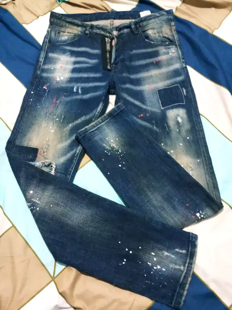 DSQUARED2 Italy Jeans Ori Likenew Gucci Lv Burberry Harley Boss Fred