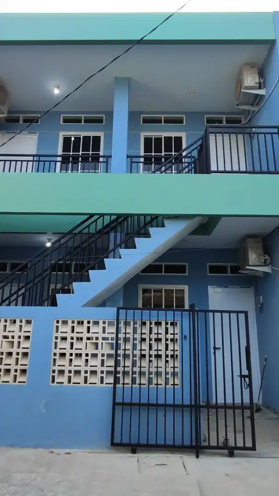 Kontrakan biru - Rumah Alisha