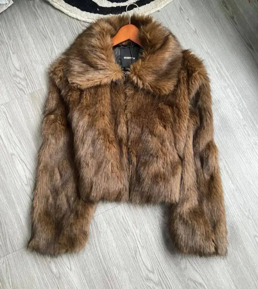 FUR JACKET PULL&BEAR