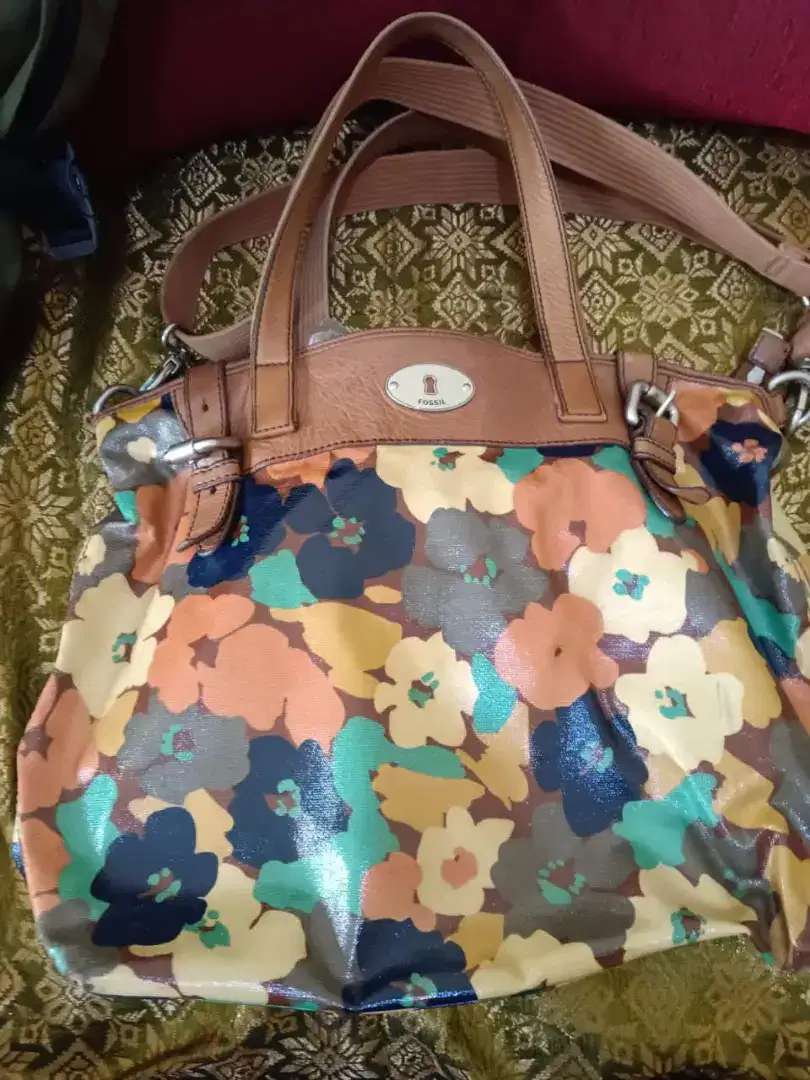 Tas selempang fossil keyper