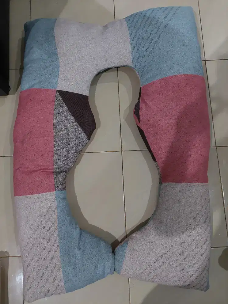 Bantal Hamil Untuk Ibu