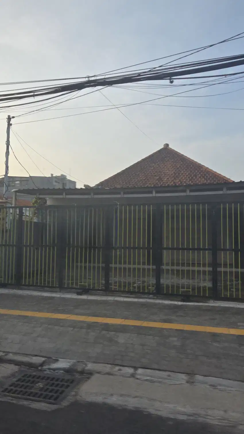 DISEWAKAN BANGUNAN KANTOR - JALAN RAYA KARTINI