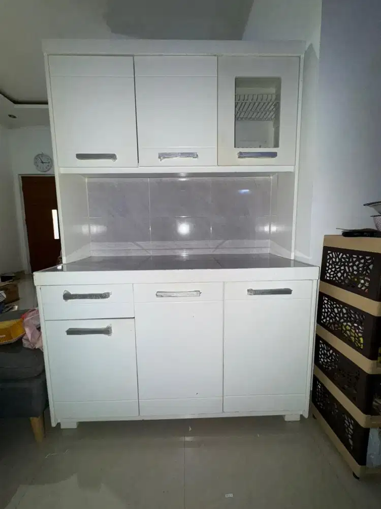 Lemari Dapur 3 pintu (Kabinet Dapur) minimalis
