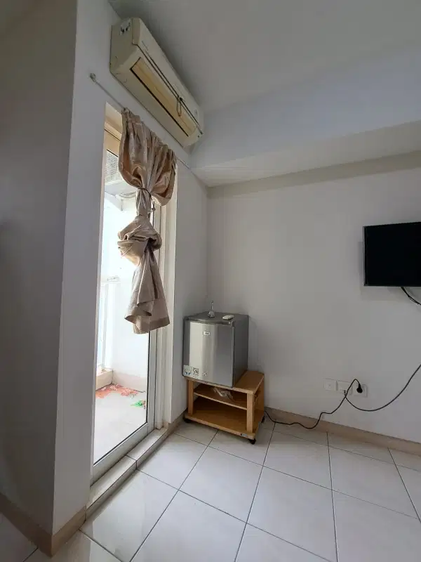 apartemen Springlake summmarecon Bekasi  murah siap huni