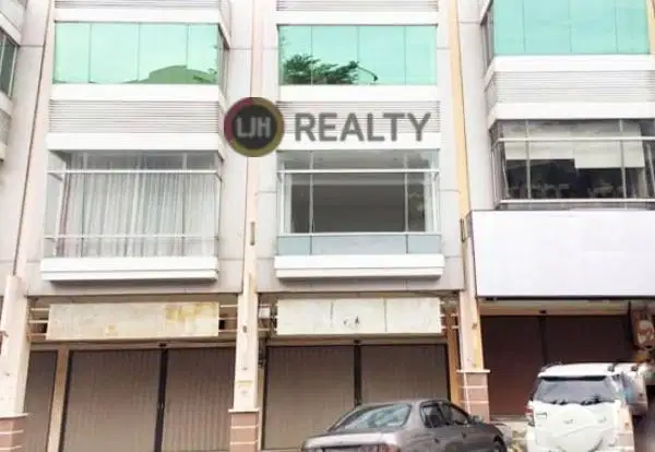 Dijual Cepat Ruko 4 lantai Nagoya Hill dalam mall siap pakai