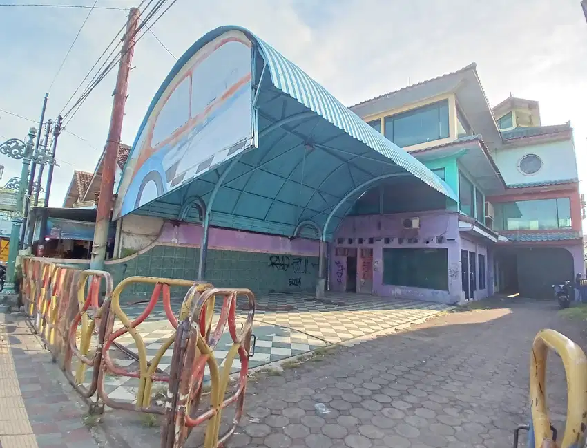 Disewakan gedung dan Gudang di Bantul