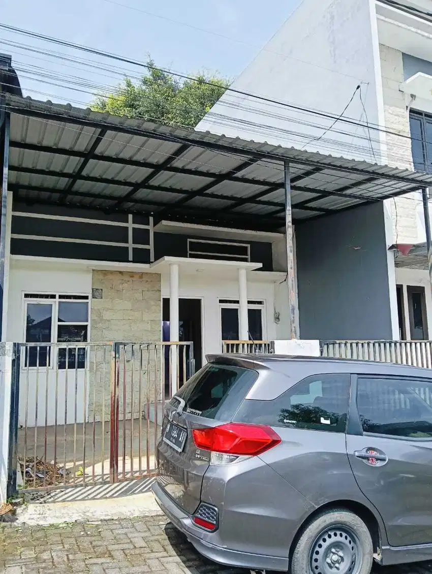 Dijual rumah dekat suhat  dan kampus lokasi poros jalan