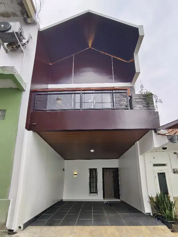 RUMAH BRU TERMURAH AKSES LEBAR DI JAKARTA SELATAN