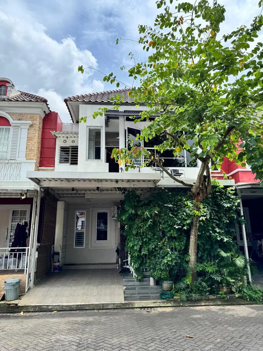 Rumah 2 Lt Full Renov Kamar Utama Luas Harga dibawah 2M Gading Serpong