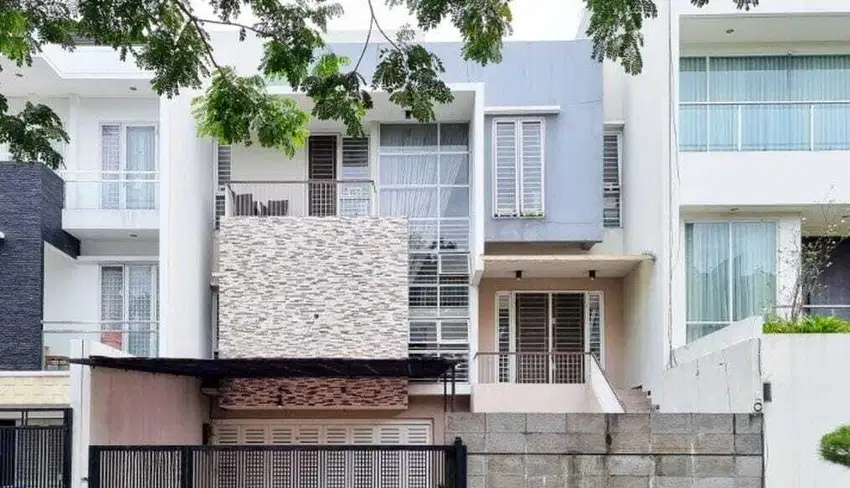 Dijual Rumah 3 Lantai Pulau Bira Permata Buana Jakarta Barat