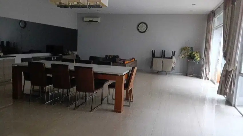 Rumah minimalis Bebas banjir Kelapa Gading kusuma lebar jalan 4 mobil