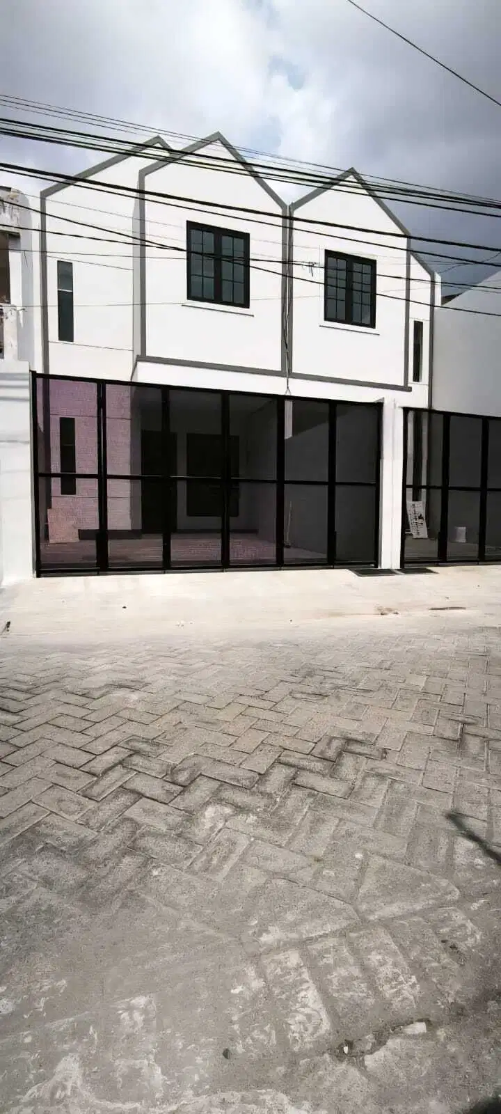 Jual Rumah Baru Gress Di Karang Empat , Tengah Kota , Surabaya