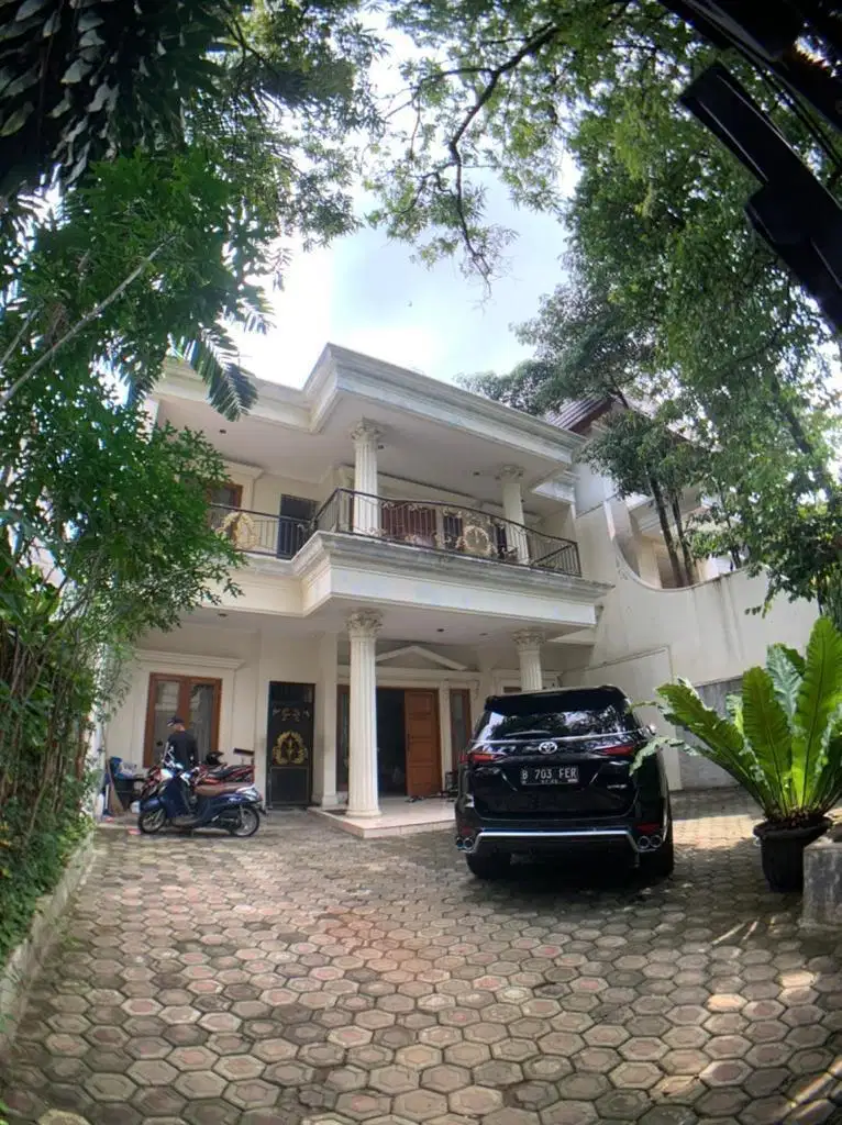 Dijual rumah  Mewah di Blok M Kebayoran Baru Jakarta Selatan