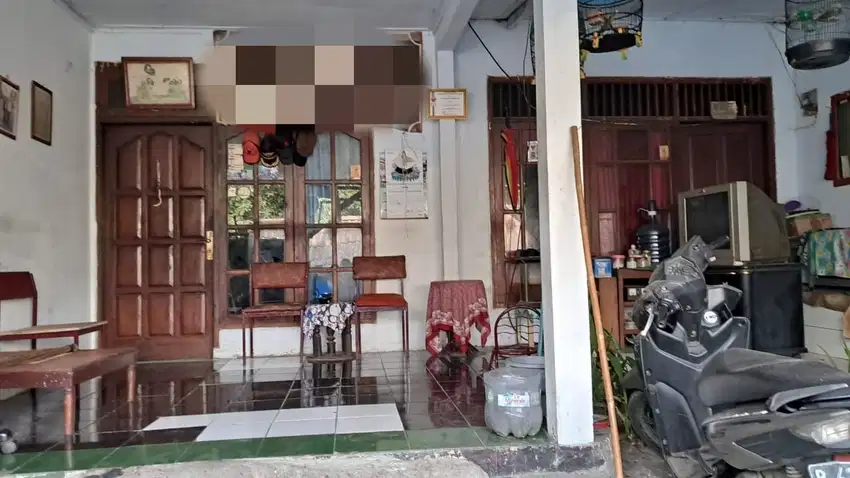 Dijual rumah + kost2'an di Cipadu Raya - Ciledug, Tangerang