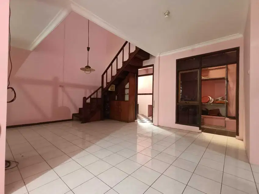 Disewakan Rumah Siap Huni di Jalan Antapani
