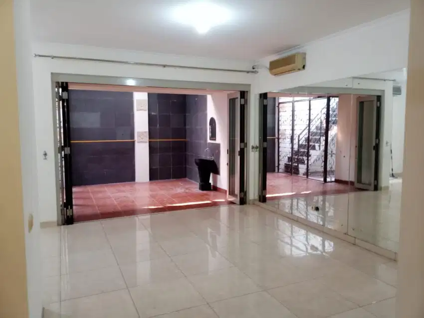 Dijual Rumah di La Vintage, Delatinos BSD