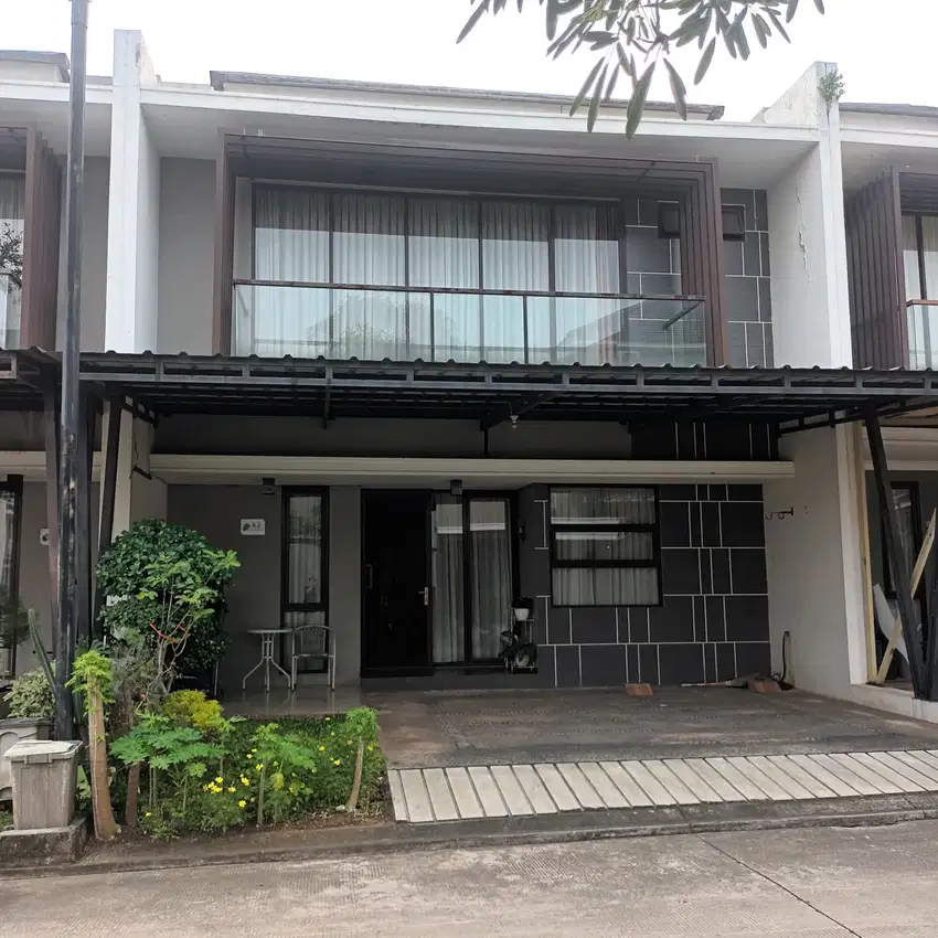 Rumah Dijual Golden City Cluster Greenwood Bekasi Utara